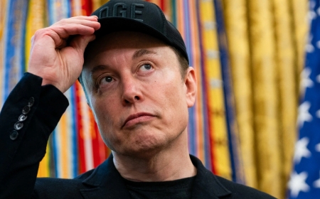 “Immortality Can Be Yours”: Elon Musk Hints at Preserving Human Lives Forever Through AI and Space