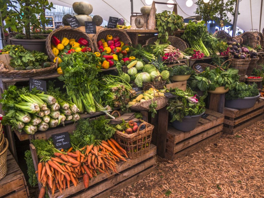 Local Farmers Markets Attract More Consumers