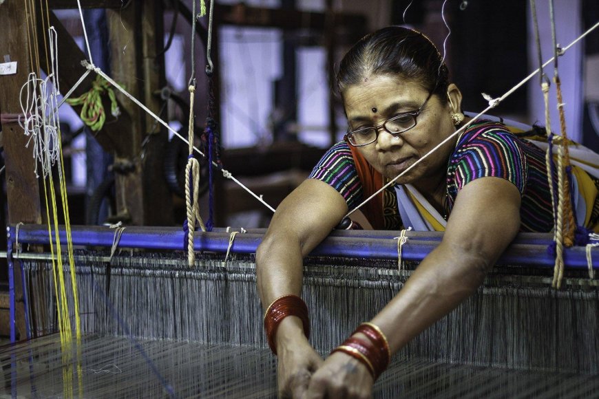 राष्ट्रीय हथकरघा दिवस 2026: प्रधानमंत्री नरेंद्र मोदी ने देशवासियों से भारतीय बुनकरों का समर्थन करने और ‘वोकल फॉर लोकल’ अभियान को मजबूत बनाने की अपील की